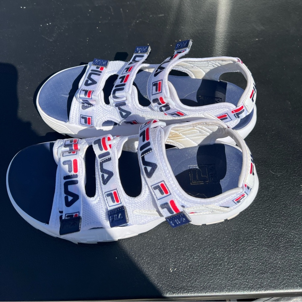 FILA Disruptor Women’s Sandal💙🤍❤️
